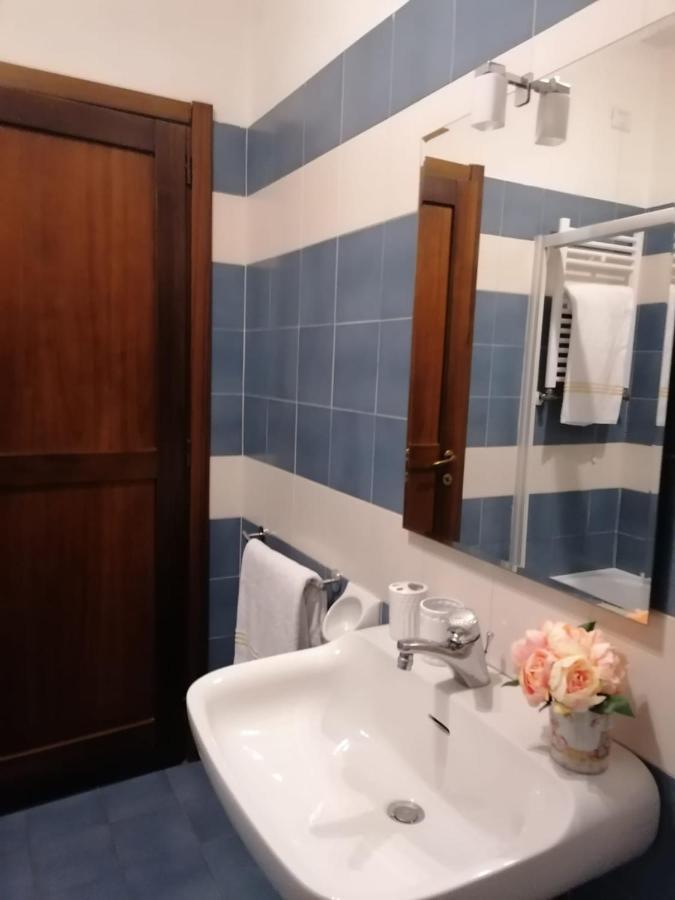 Le Residenze Del Giglio Hotel Cagliari Bagian luar foto